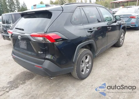 2024 Toyota Rav4 Xle z USA, uszkodzony, nr VIN 2T3W1RFV0RW308924